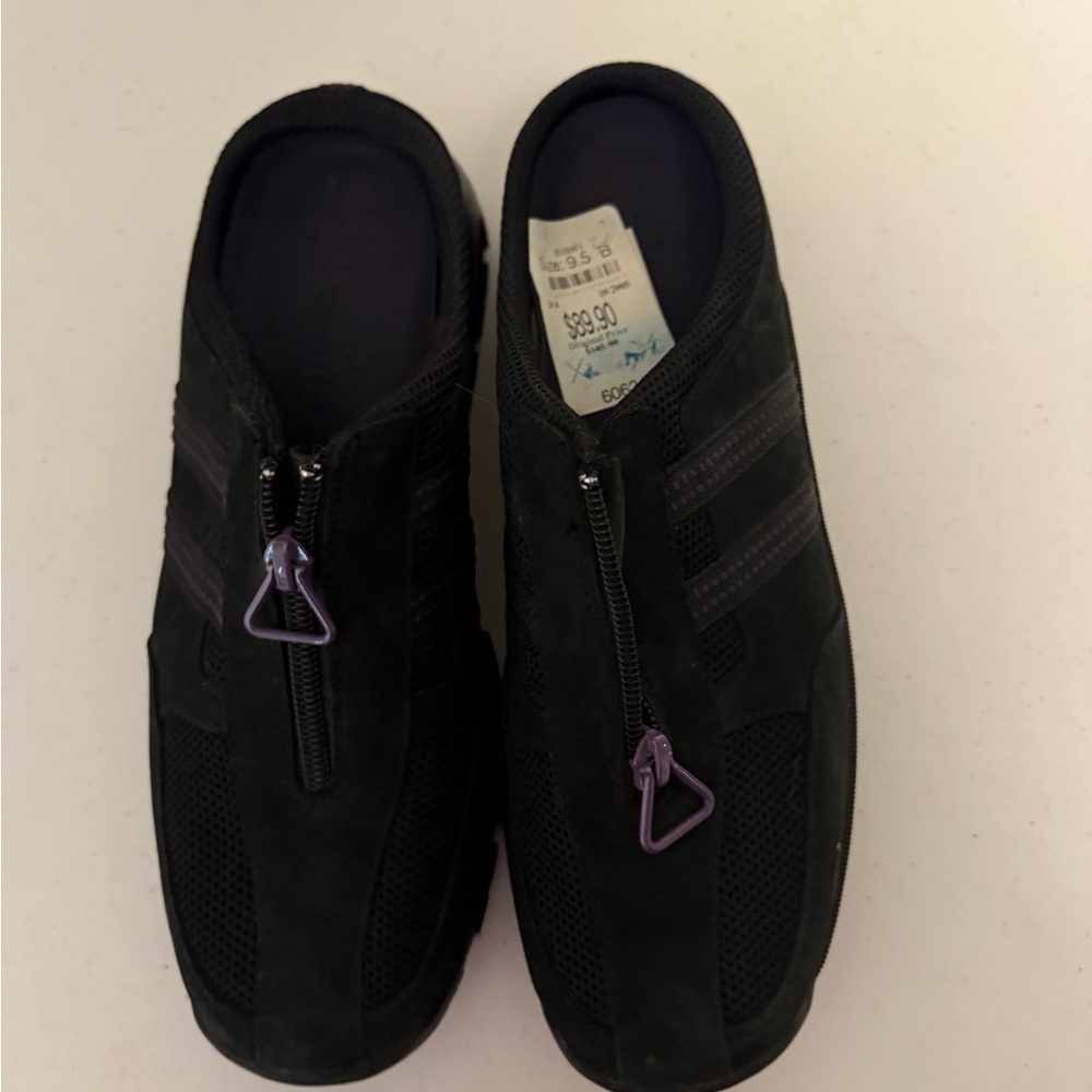 Cole Haan Black Slip On Shoes - Picture 1 of 5